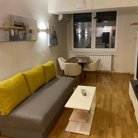Stephs Apartment *